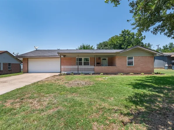 411 E Alexander Ln, Euless, TX 76040