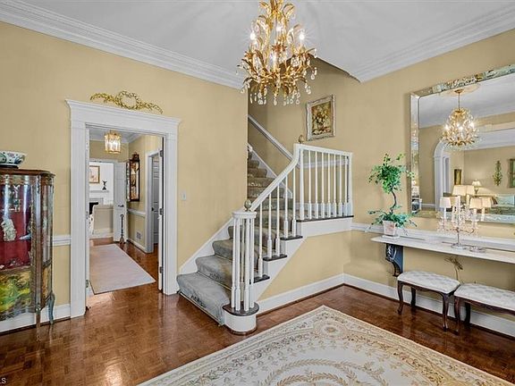 4th image of 35 Fountain Manor Dr Unit A