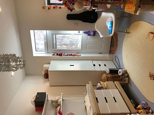 Rented by Hagstrom Management Inc | media 17