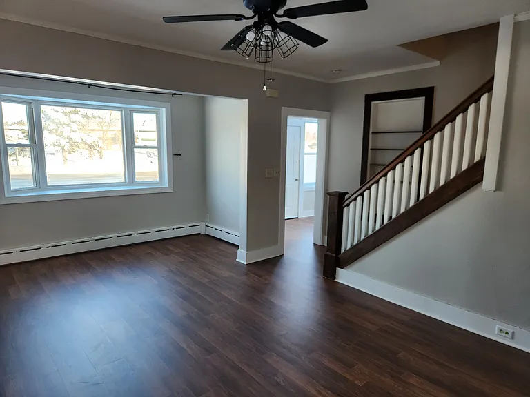 759 E Sumner St — Photo 5