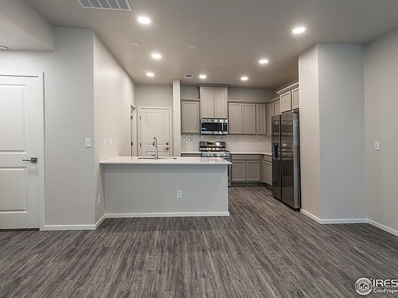 5th image of 3020 Barnstormer St #2
