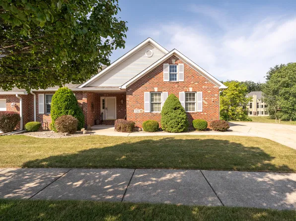 956 Ryan Ct, Crown Point, IN 46307