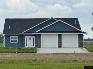 105 White Fox Path, Eagle Lake, MN 56024