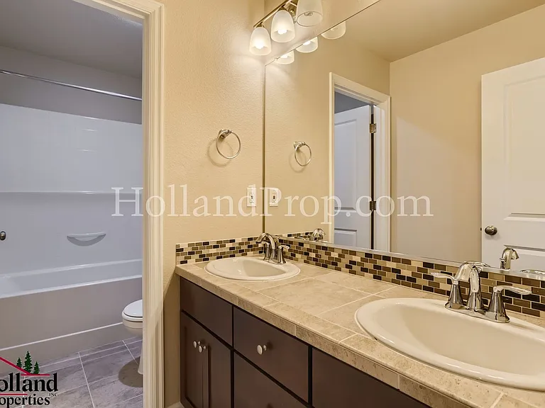 16735 NW Antonio St — Photo 20