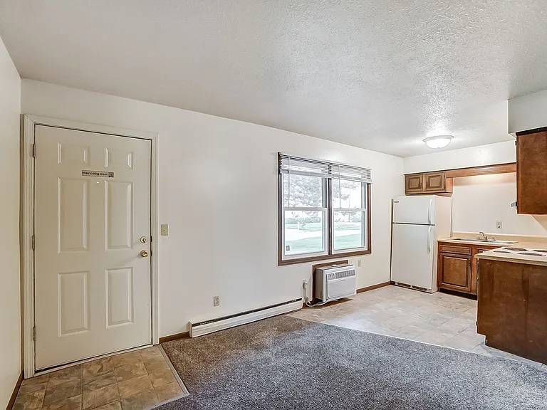 517 E Reed Ave — Photo 14