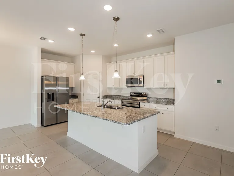 138 Windsor Reserve Dr — Photo 7