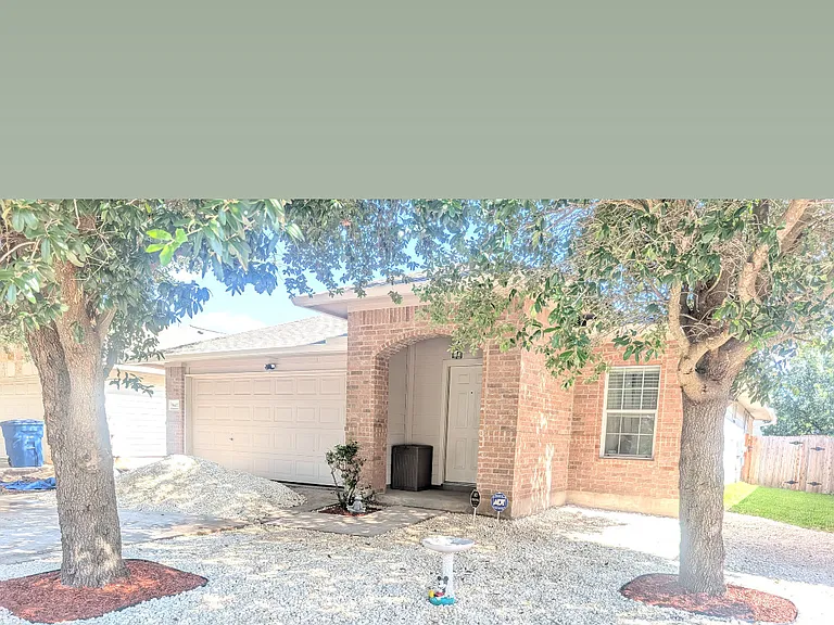 9407 Everton — Photo 1