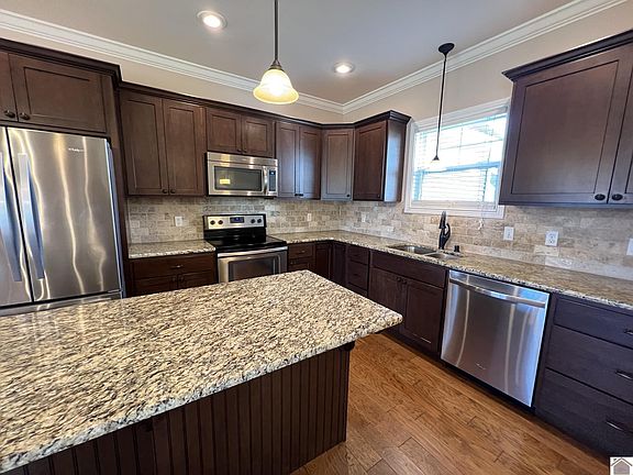 4th image of 2245 Mitchell Dr