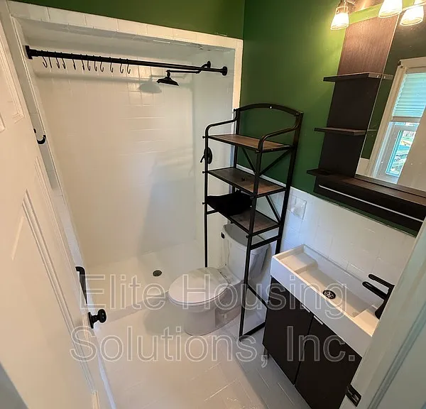 820 N 16th St — Photo 13