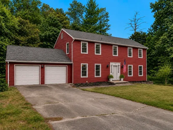 126 Sawyer Dr, Salem, VA 24153