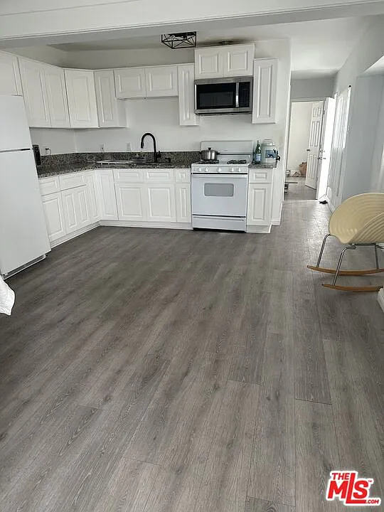 2 bed, 1.0 bath, 588 sqft, $2,600 — Photo 4