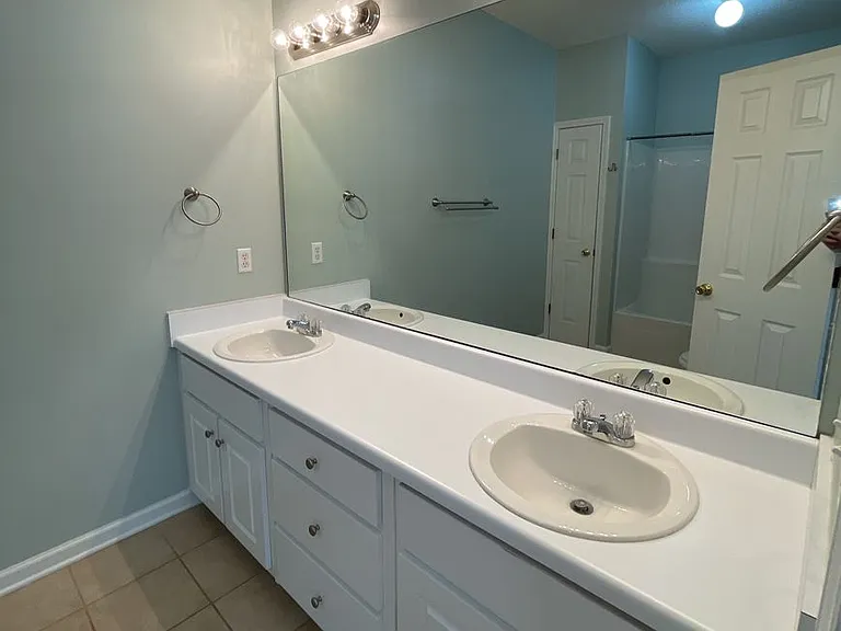 103 Woodmere Dr — Photo 6