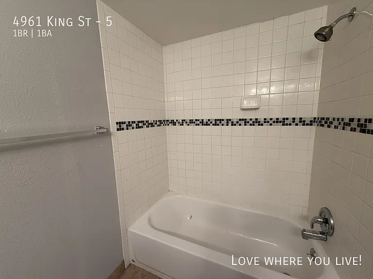 4961 King St #5 — Photo 14