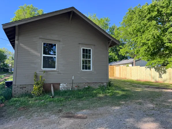 612 1/2 S Park St, Sapulpa, OK 74066