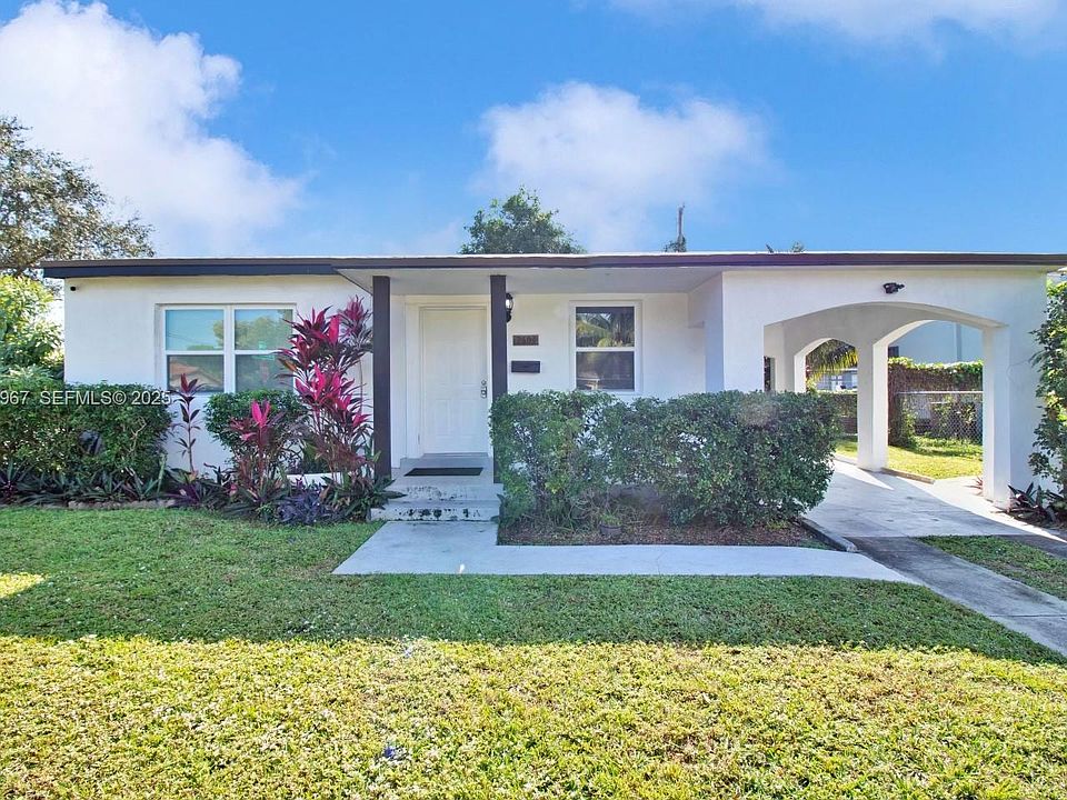 1st image of 2604 Fletcher Ct