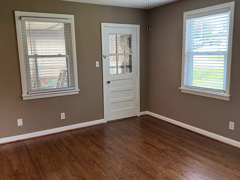 1408 Fort Manor Dr — Photo 2