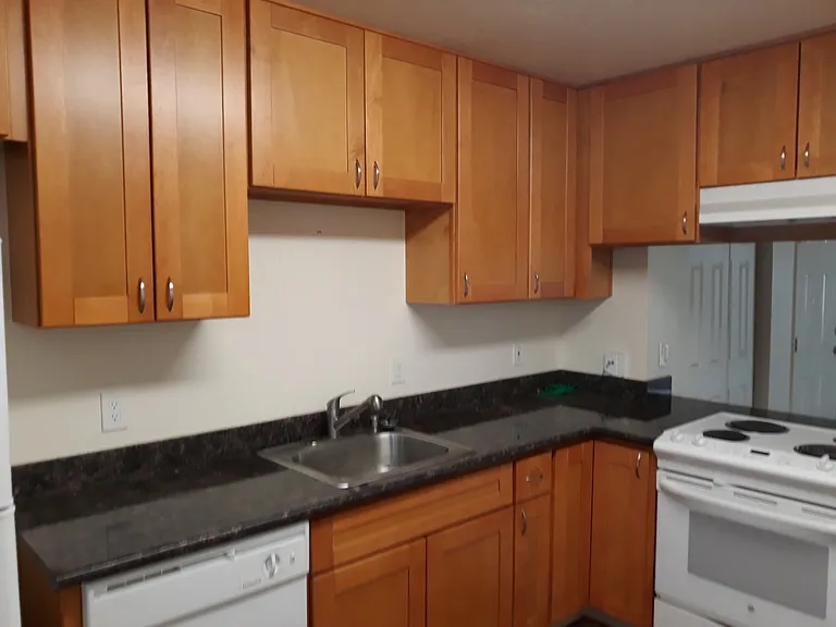 Madison Pines Apartments — Photo 29