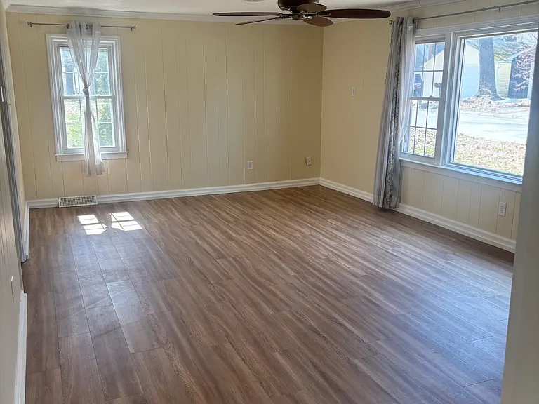 4435 Clifford Rd — Photo 19
