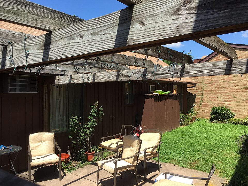 Private Courtyard