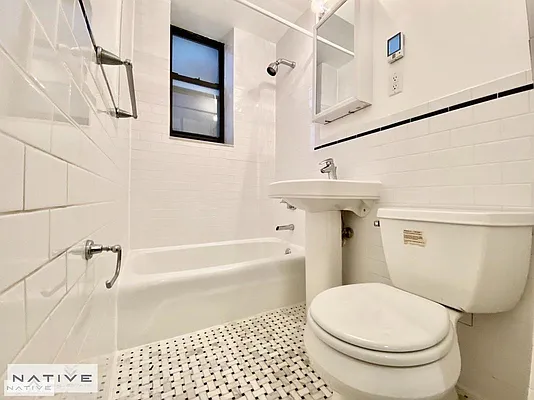 Rented by Native Real Estate LLC | media 7