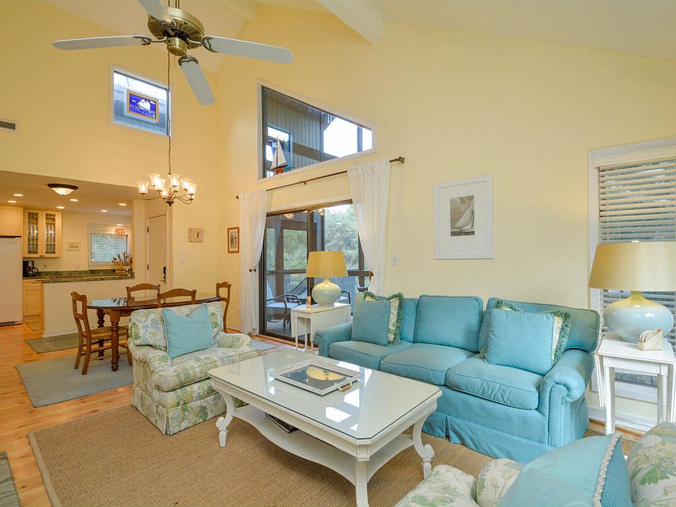 1st image of 4524 Park Lake Dr