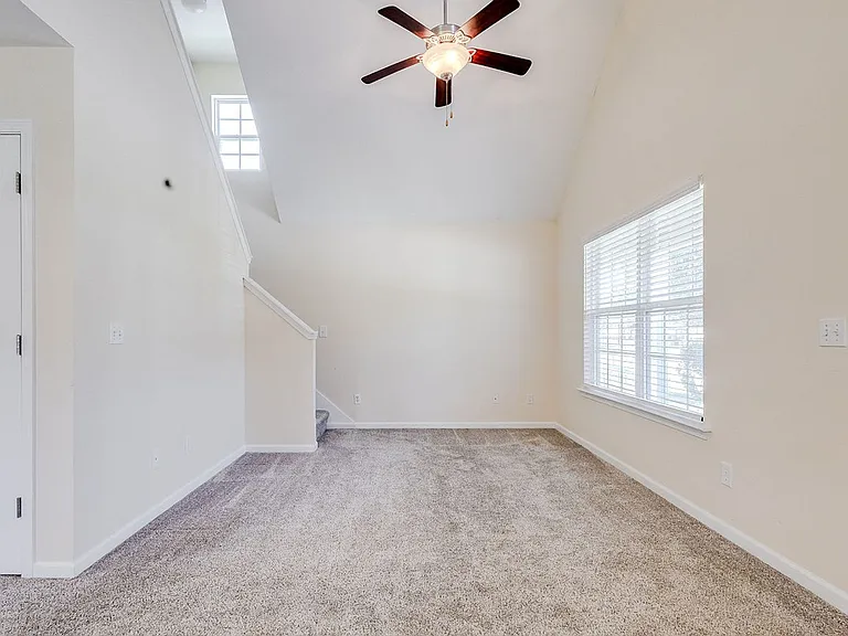 16 Castello Ave — Photo 12