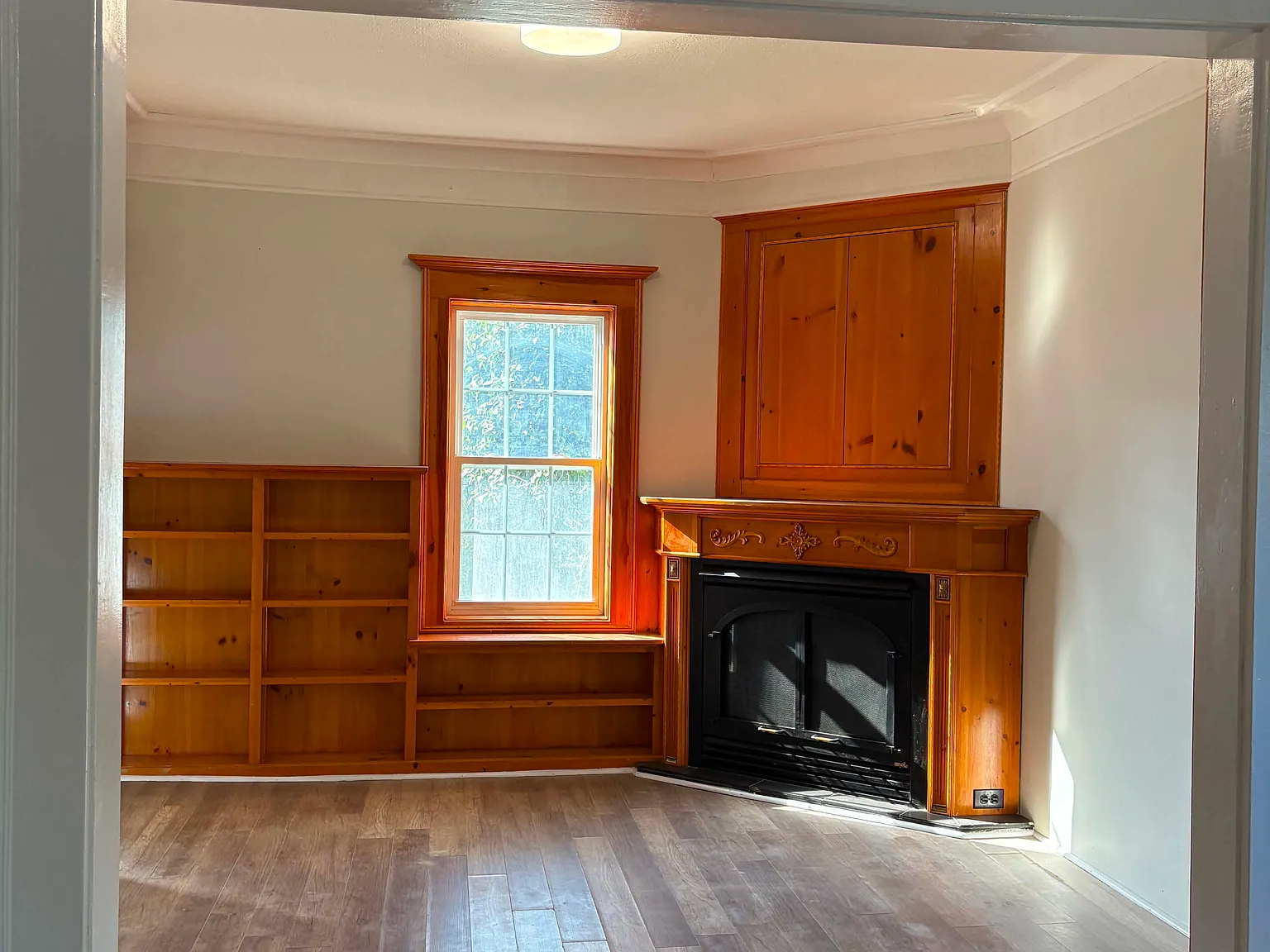 5 bed, $3,000 — Photo 3