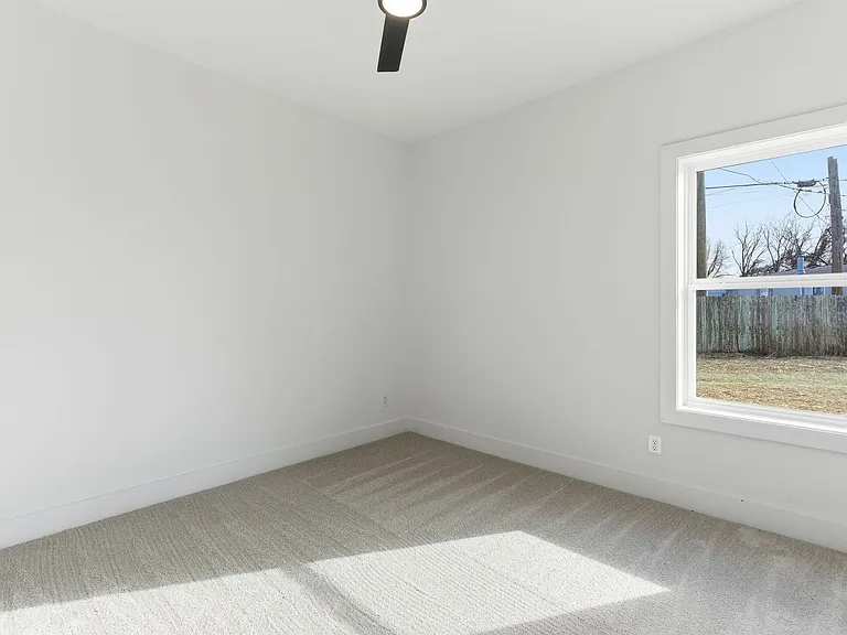 1029 Scenic View Ct — Photo 27