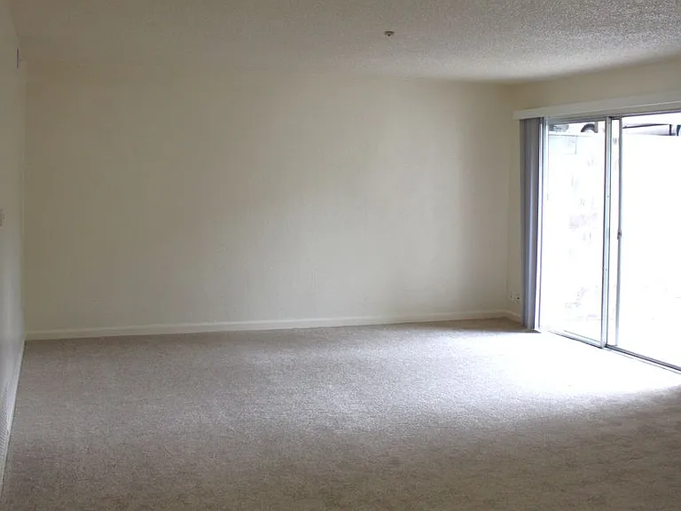 3366 MENDO — Photo 2