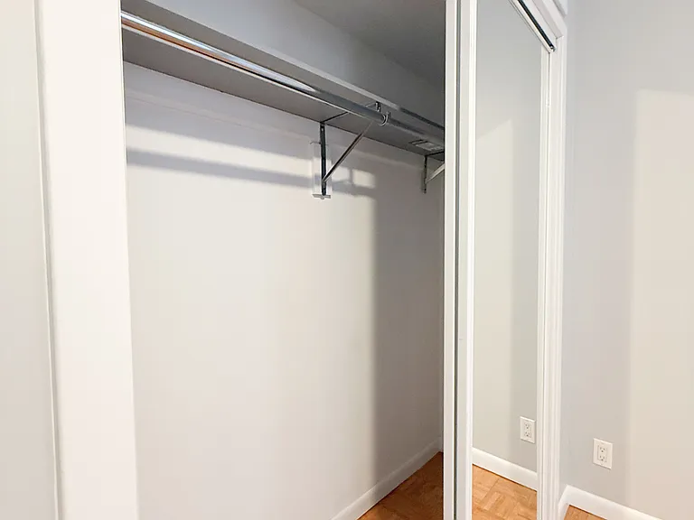 23-72 24th St #1C — Photo 19
