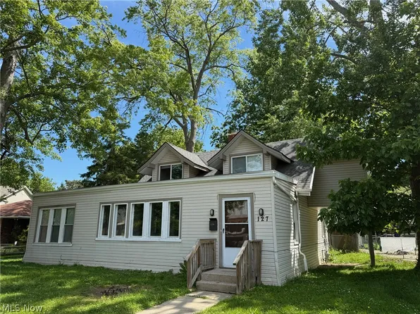 127 E 270th St, Euclid, OH 44132