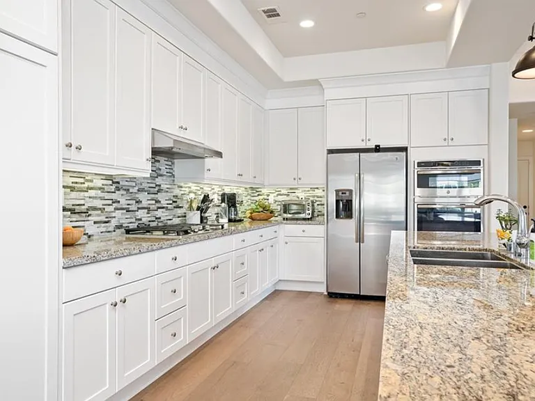 20911 S Normandie Ave — Photo 14