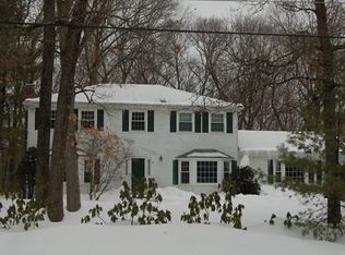 18 Oak St, Medway, MA 02053