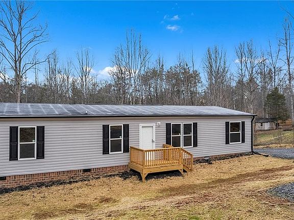 3rd image of 2113 Green Haven Ct