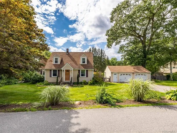 179 Niles Road, New Hartford, CT 06057