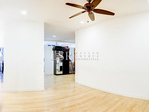 3rd image of 39 John St APT 3E
