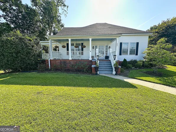 207 College St, Hogansville, GA 30230