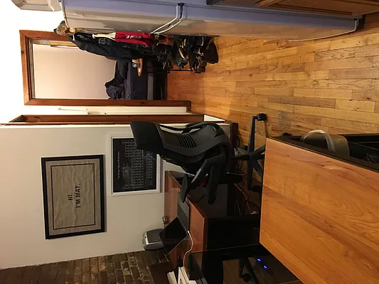 Rented by Peter Meskouris LREB | media 22