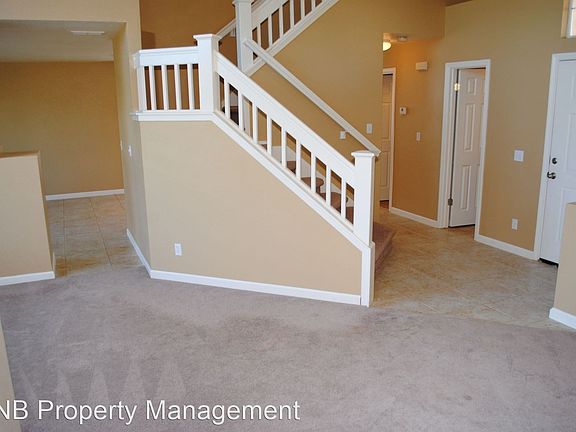 2nd image of 1462 Zinnia Way