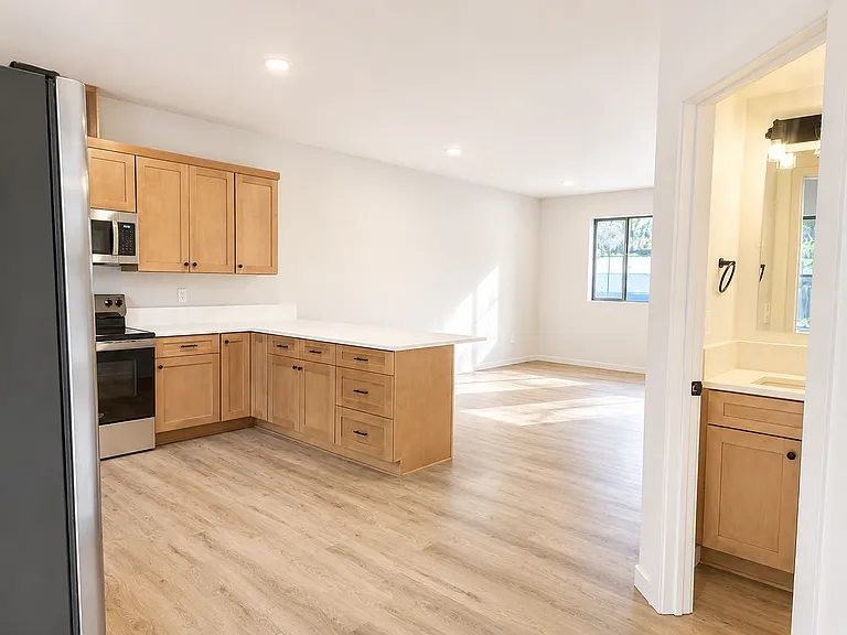 3215 W 7th Ave — Photo 11