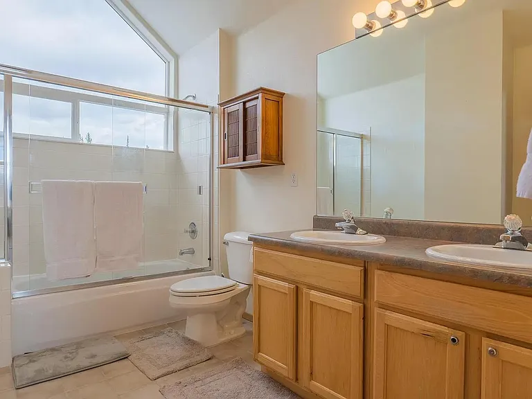 21 Deborah Ln — Photo 16
