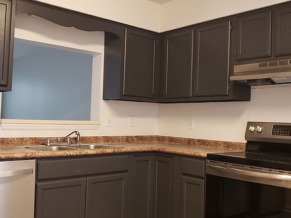 2nd image of 4385 Baylor St