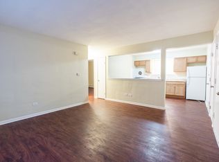 726 W Roy Dr APT 2A, Villa Park, IL 60181
