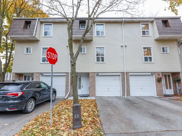 85 Enmount Dr #85, Brampton, ON L6T 4C9