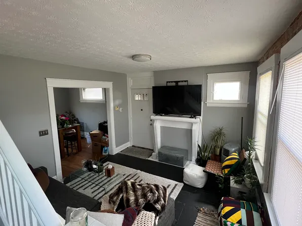 1064 E Rich St, Columbus, OH 43205