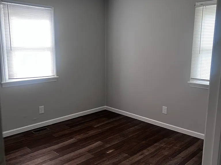 Poplar Cir — Photo 6
