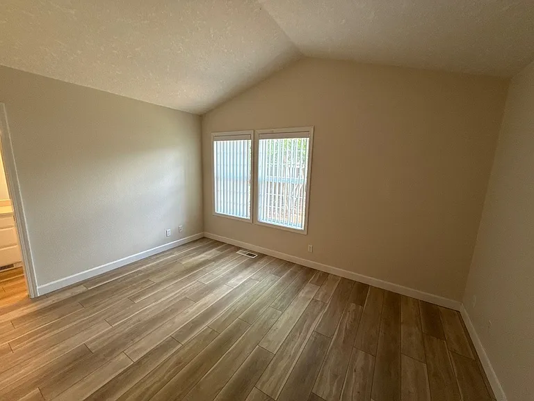5512 Murray St SE — Photo 14
