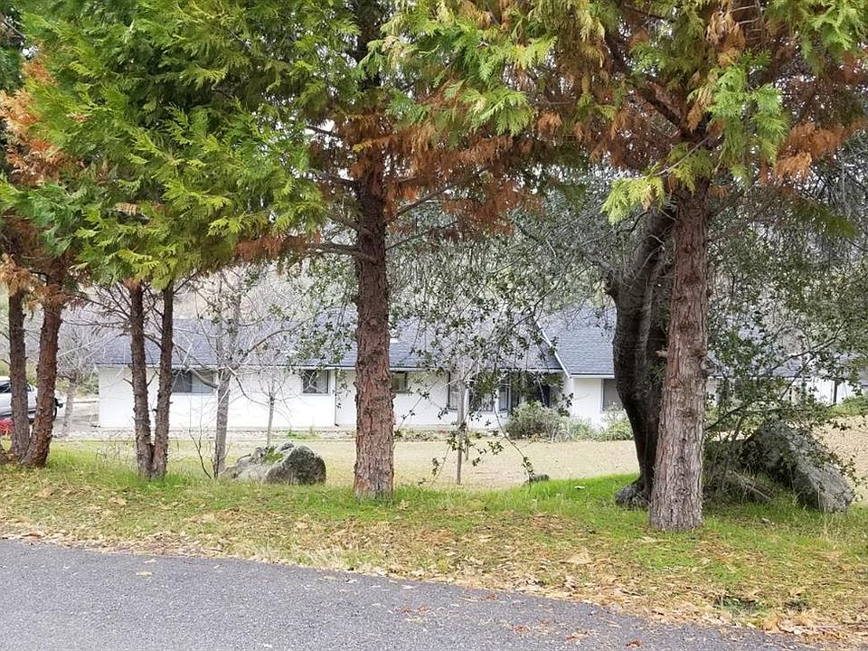 1st image of 31561 Lucian Dr