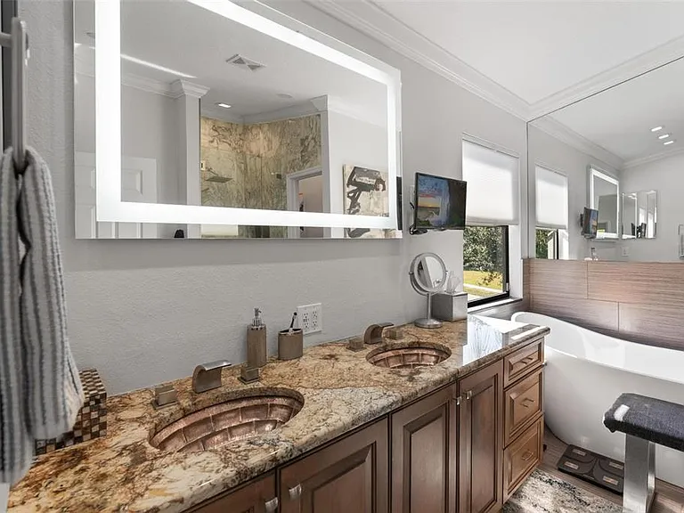 13228 Royal George Ave — Photo 30