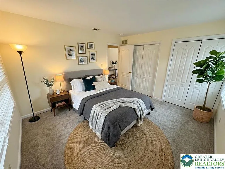 168 Lindfield Cir — Photo 16